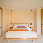 Divine 2Br W Pool Gym Yoga Classes Restaurant