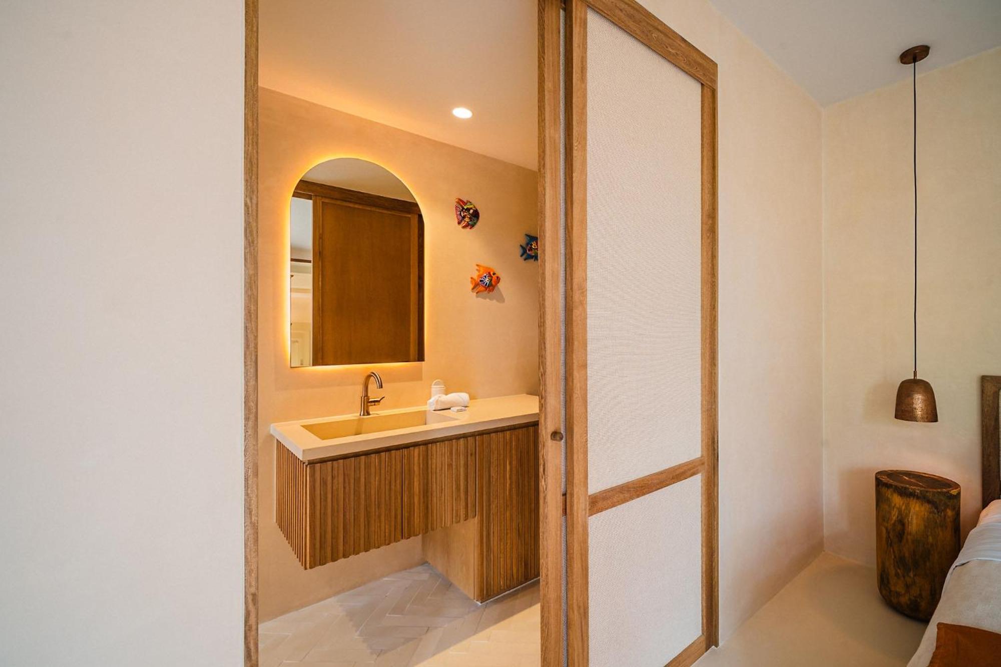 Divine 2br W Pool Gym Yoga Classes Restaurant Tulum
