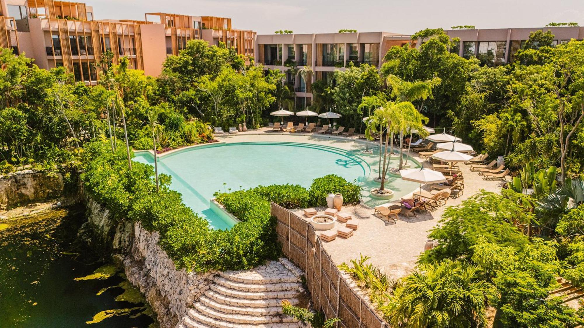 Divine 2br W Pool Gym Yoga Classes Restaurant Apartment Tulum